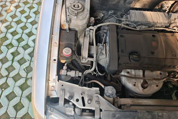 Used Citroen Elysee 2012 Sedan 1.6L Manual Tech Model Engine Bay Right
