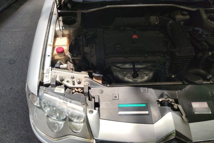 Used Citroen Elysee 2012 Sedan 1.6L Manual Luxury Model Engine Bay Right