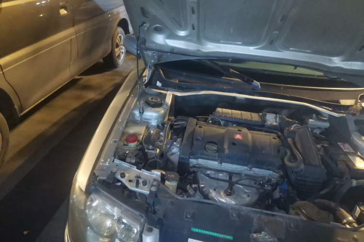Used Citroen Elysee 2012 Sedan 1.6L Manual Tech Model Engine Bay Right