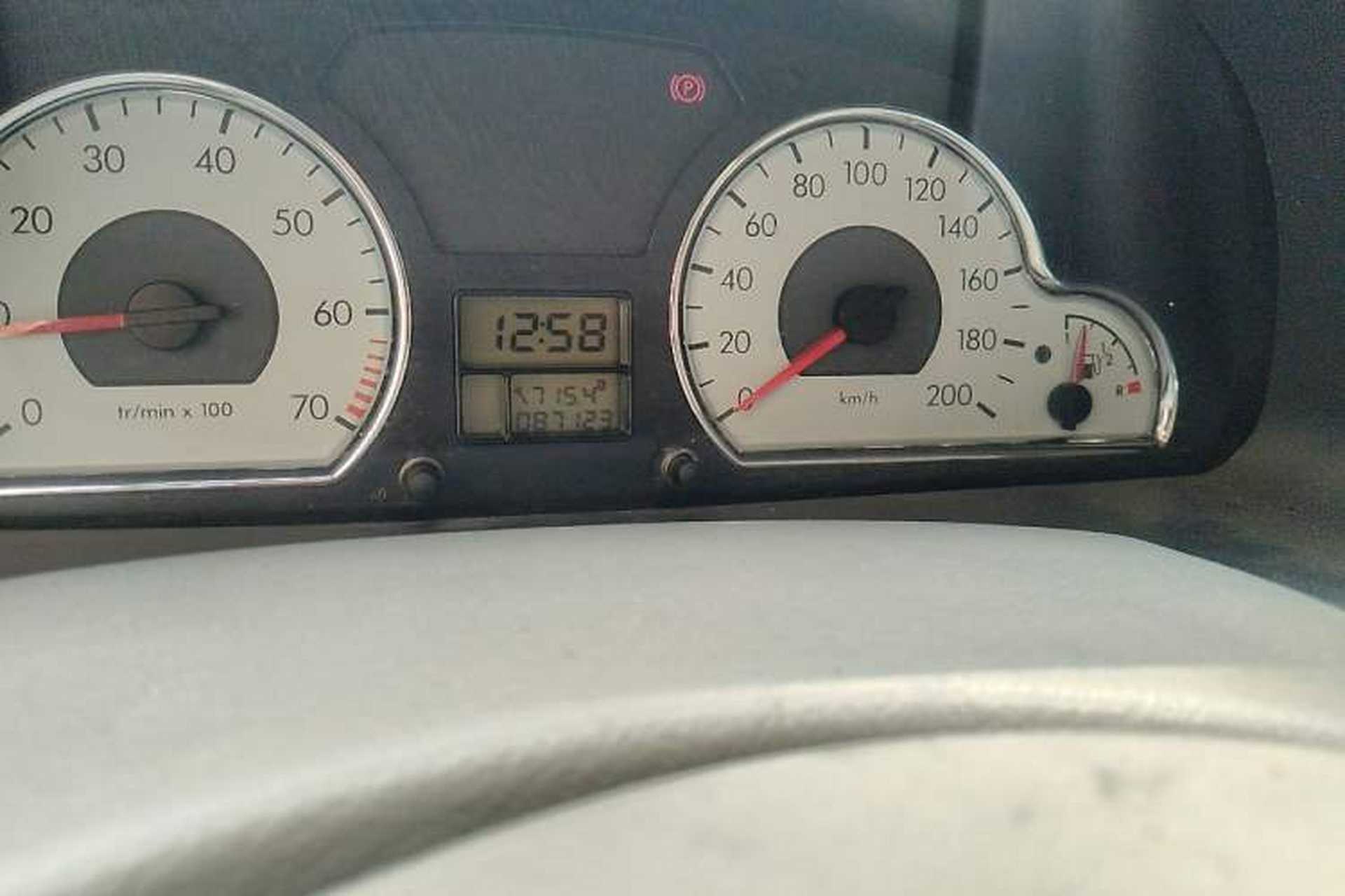 Used Citroen Elysee 2012 Sedan 1.6L Manual Tech Model CNG Odometer Close Up