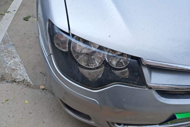 Used Citroen Elysee 2012 Sedan 1.6L Manual Tech Model CNG Right Front Headlight