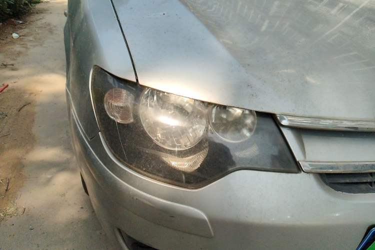 Used Citroen Elysee 2012 Sedan 1.6L Manual Tech Model CNG Right Front Headlight