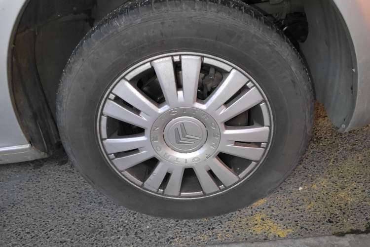Used Citroen Elysee 2012 Sedan 1.6L Manual Tech Model CNG Right Front Wheel Hub