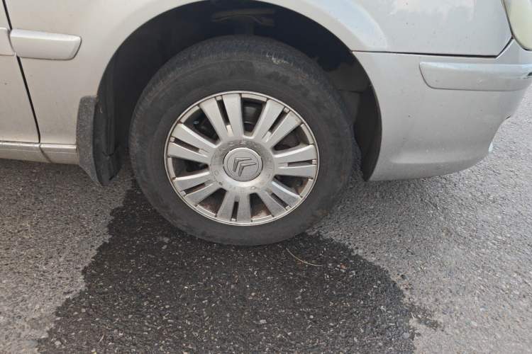 Used Citroen Elysee 2012 Sedan 1.6L Manual Tech Model CNG Right Front Wheel Hub