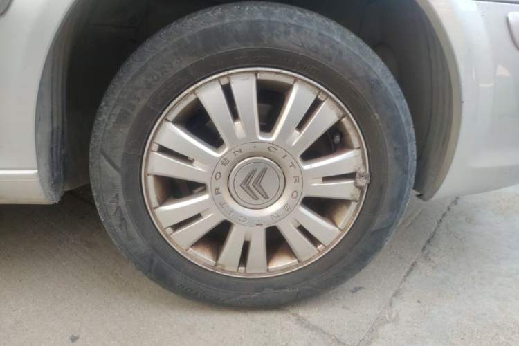 Used Citroen Elysee 2012 Sedan 1.6L Manual Tech Model CNG Right Front Wheel Hub