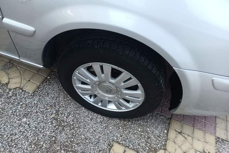 Used Citroen Elysee 2012 Sedan 1.6L Manual Tech Model CNG Right Front Wheel Hub