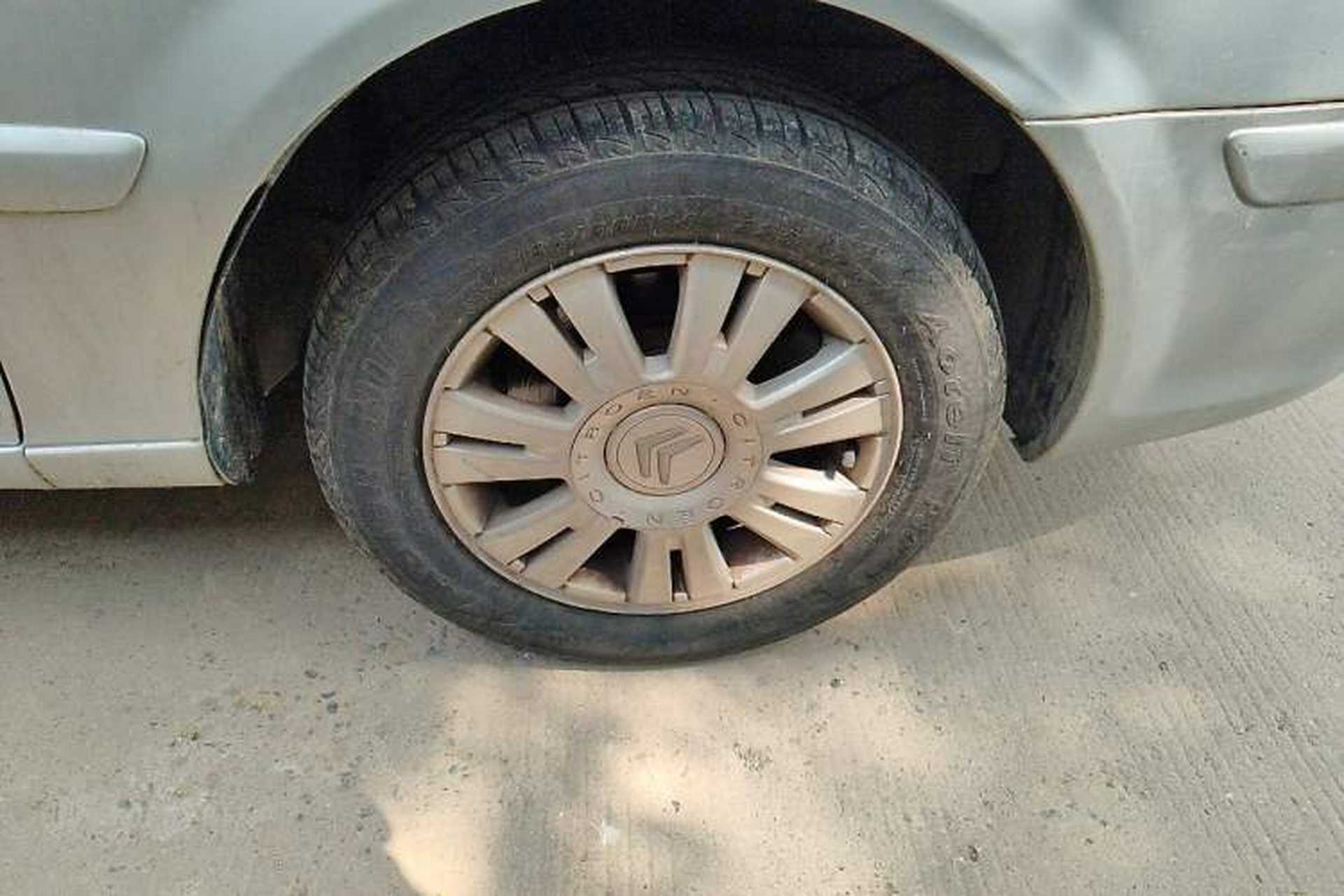 Used Citroen Elysee 2012 Sedan 1.6L Manual Tech Model CNG Right Front Wheel Hub