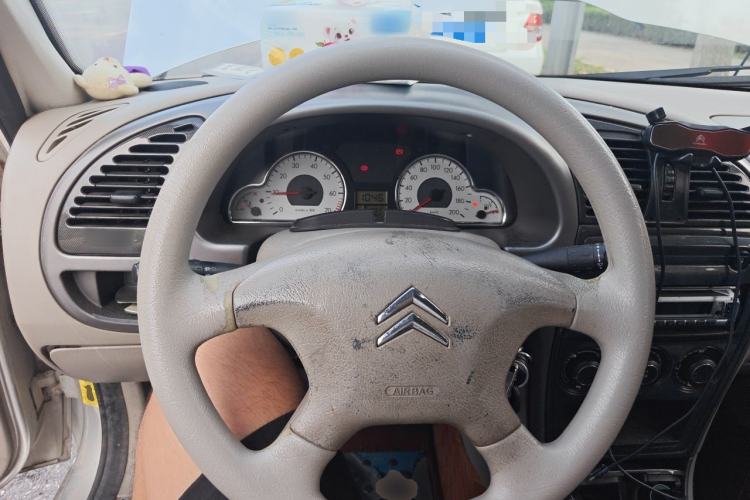 Used Citroen Elysee 2012 Sedan 1.6L Manual Tech Model CNG Steering Wheel