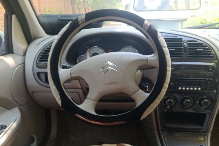 Used Citroen Elysee 2012 Sedan 1.6L Manual Tech Model CNG Steering Wheel