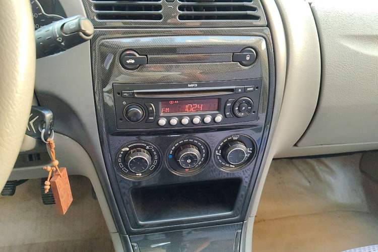 Used Citroen Elysee 2012 Sedan 1.6L Manual Tech Model Audio And AC Panel