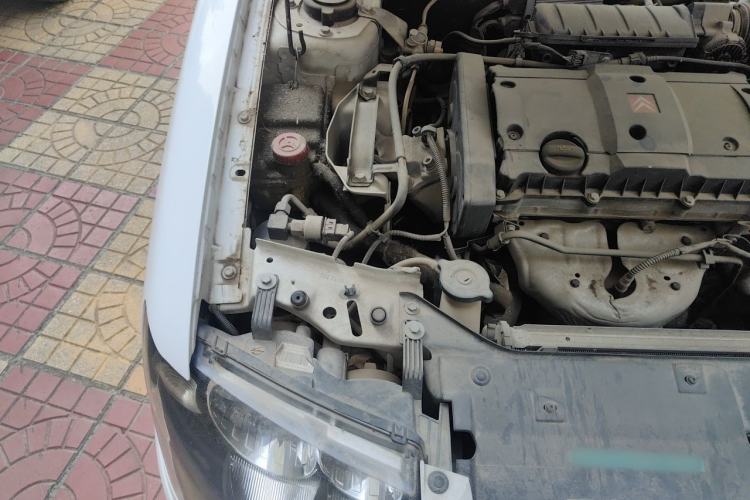 Used Citroen Elysee 2012 Sedan 1.6L Manual Tech Model CNG Engine Bay Right
