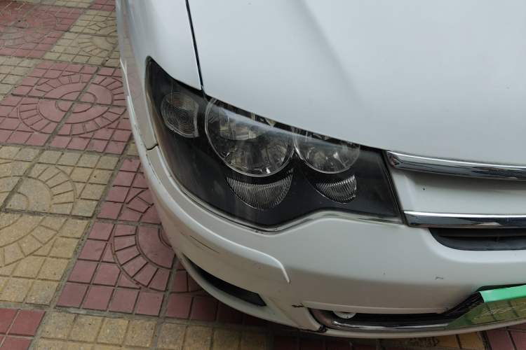 Used Citroen Elysee 2012 Sedan 1.6L Manual Tech Model CNG Right Front Headlight