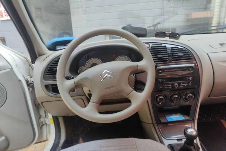Used Citroen Elysee 2012 Sedan 1.6L Manual Tech Model CNG Steering Wheel