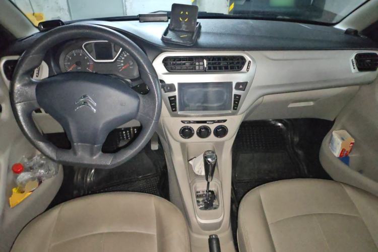 Used Citroen Elysee 2013 Sedan Classic 1.6L Automatic Tech Edition Center Console