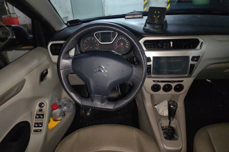 Used Citroen Elysee 2013 Sedan Classic 1.6L Automatic Tech Edition Steering Wheel