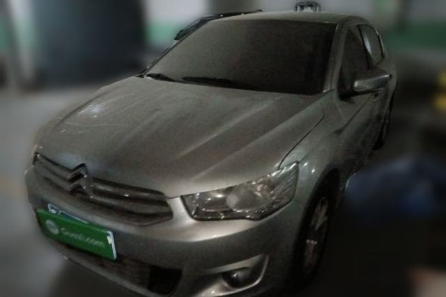 Used Citroen Elysee 2013 Sedan Classic 1.6L Manual Luxury Model with Sunroof