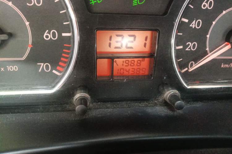 Used Citroen Elysee 2013 Sedan Classic 1.6L Manual Tech Model CNG Odometer Close Up