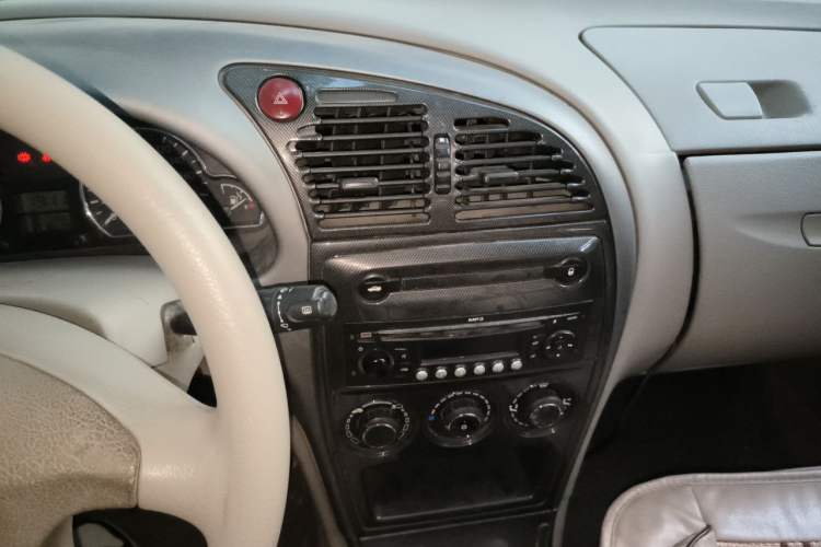 Used Citroen Elysee 2013 Sedan Classic 1.6L Manual Tech Model CNG Audio And AC Panel