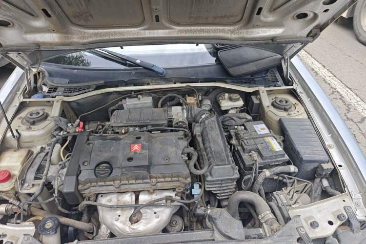 Used Citroen Elysee 2013 Sedan Classic 1.6L Manual Tech Model CNG Engine Bay