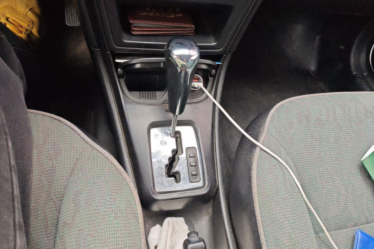 Used Citroen Elysee 2013 Sedan Classic 1.6L Automatic Tech Edition Gear Lever