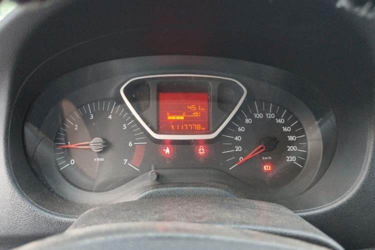 Used Citroen Elysee 2013 Sedan Classic 1.6L Manual Luxury Model with Sunroof Instrument Cluster