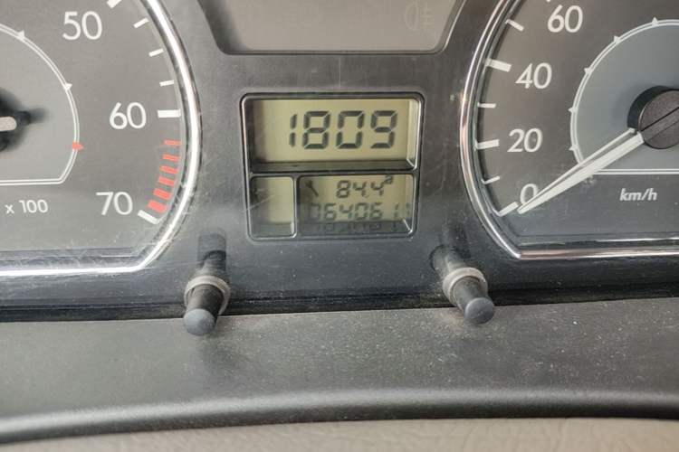 Used Citroen Elysee 2013 Sedan Classic 1.6L Manual Tech Edition Odometer Close Up