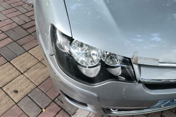 Used Citroen Elysee 2013 Sedan Classic 1.6L Manual Tech Model CNG Right Front Headlight