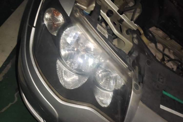 Used Citroen Elysee 2013 Sedan Classic 1.6L Automatic Tech Edition Right Front Headlight