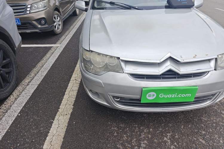 Used Citroen Elysee 2013 Sedan Classic 1.6L Manual Tech Model CNG Right Front Headlight
