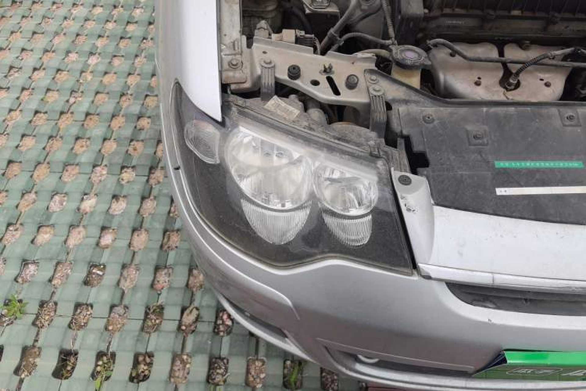 Used Citroen Elysee 2013 Sedan Classic 1.6L Manual Tech Edition Right Front Headlight