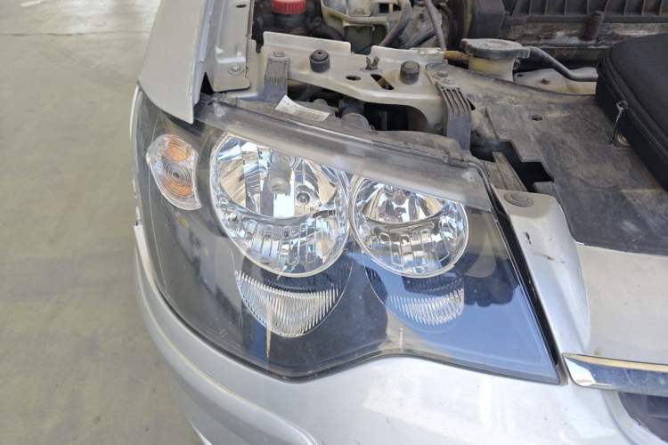 Used Citroen Elysee 2013 Sedan Classic 1.6L Manual Tech Model CNG Right Front Headlight