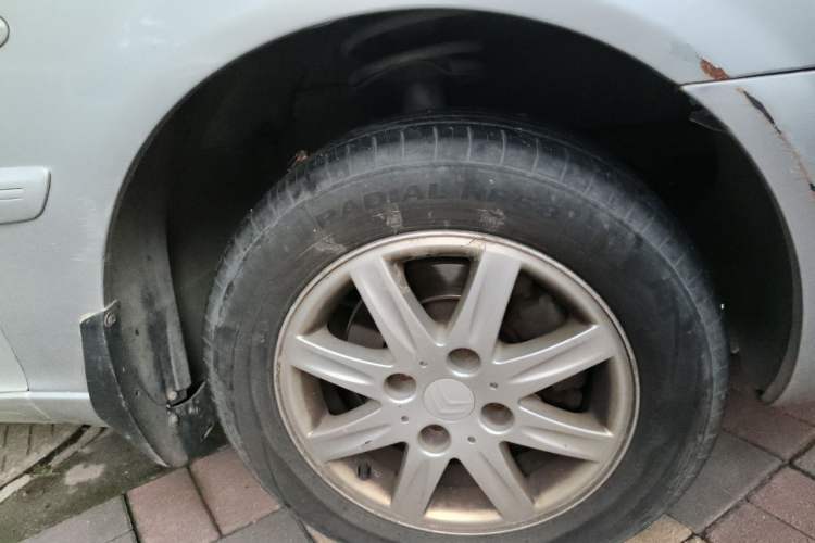 Used Citroen Elysee 2013 Sedan Classic 1.6L Manual Tech Model CNG Right Front Wheel Hub