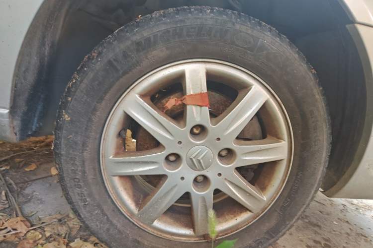 Used Citroen Elysee 2013 Sedan Classic 1.6L Manual Tech Model CNG Right Front Wheel Hub