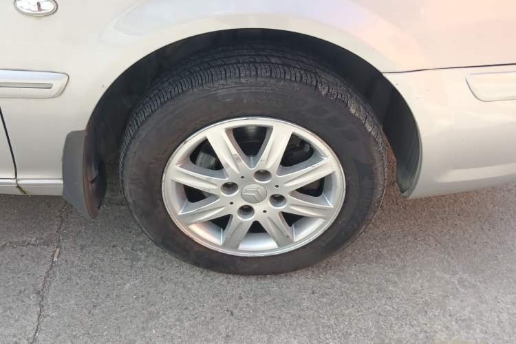 Used Citroen Elysee 2013 Sedan Classic 1.6L Manual Tech Edition Right Front Wheel Hub