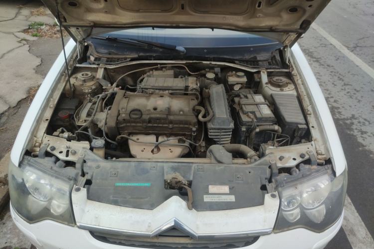 Used Citroen Elysee 2013 Sedan Classic 1.6L Manual Tech Model CNG Engine Bay