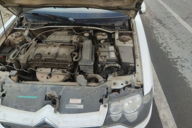 Used Citroen Elysee 2013 Sedan Classic 1.6L Manual Tech Model CNG Engine Bay Left