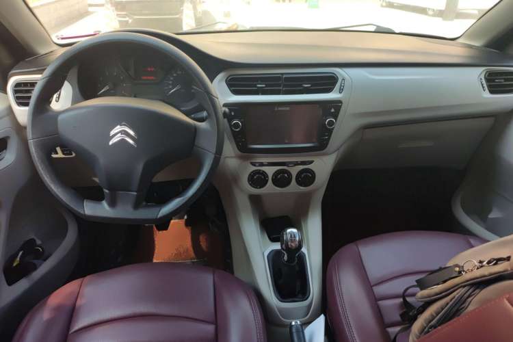 Used Citroen Elysee 2014 1.6L Manual Fashion Edition Center Console