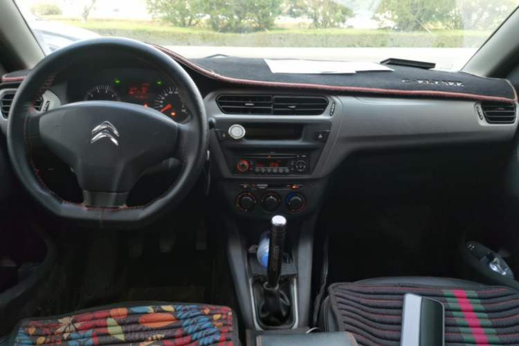 Used Citroen Elysee 2014 1.6L Manual Fashion Edition Center Console