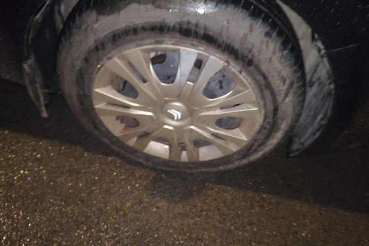 Used Citroen Elysee 2014 1.6L Manual Fashion Edition Right Front Wheel Hub