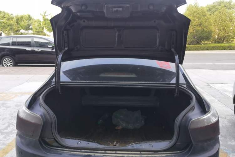 Used Citroen Elysee 2014 1.6L Manual Fashion Edition Trunk