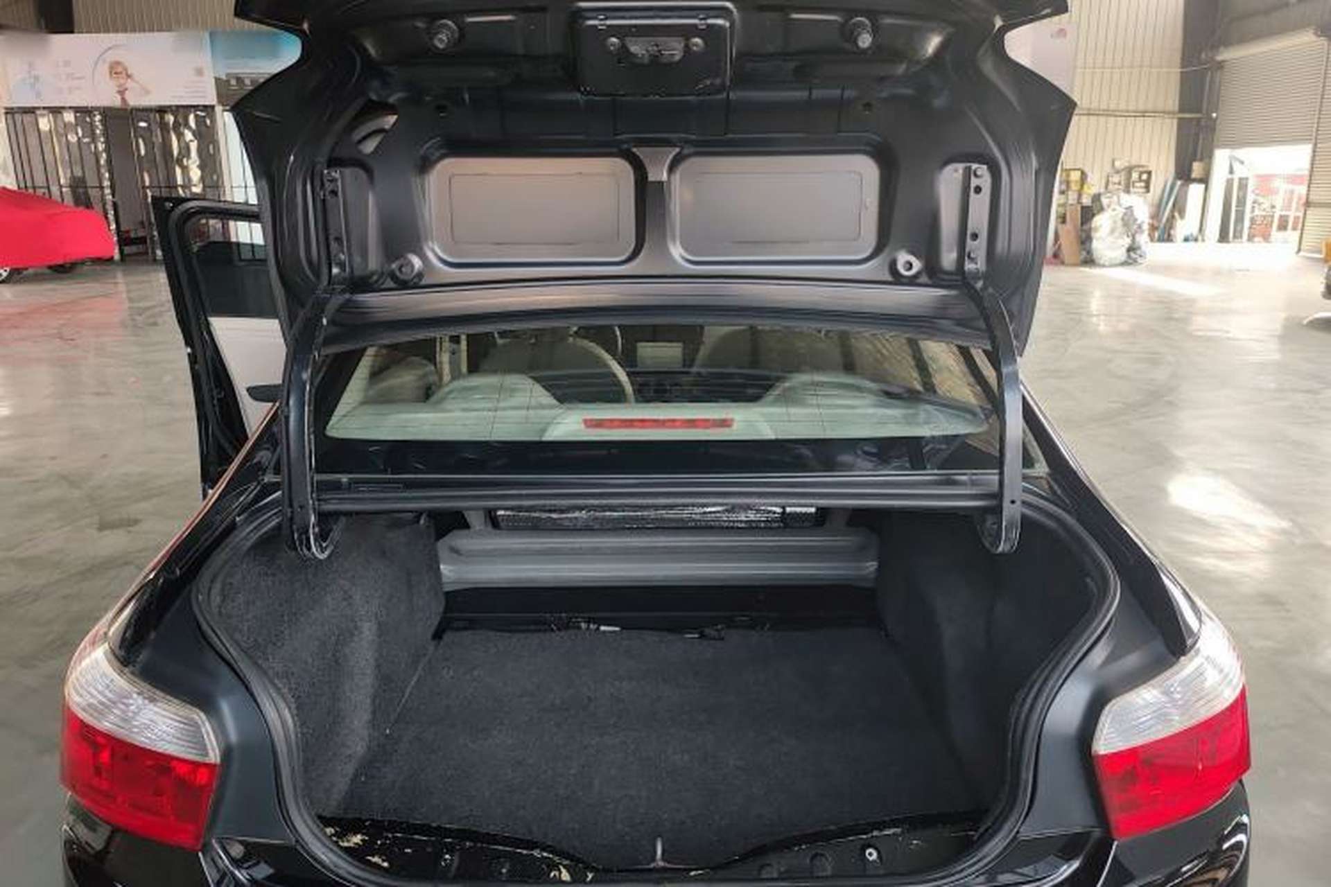 Used Citroen Elysee 2014 1.6L Manual Fashion Edition Trunk