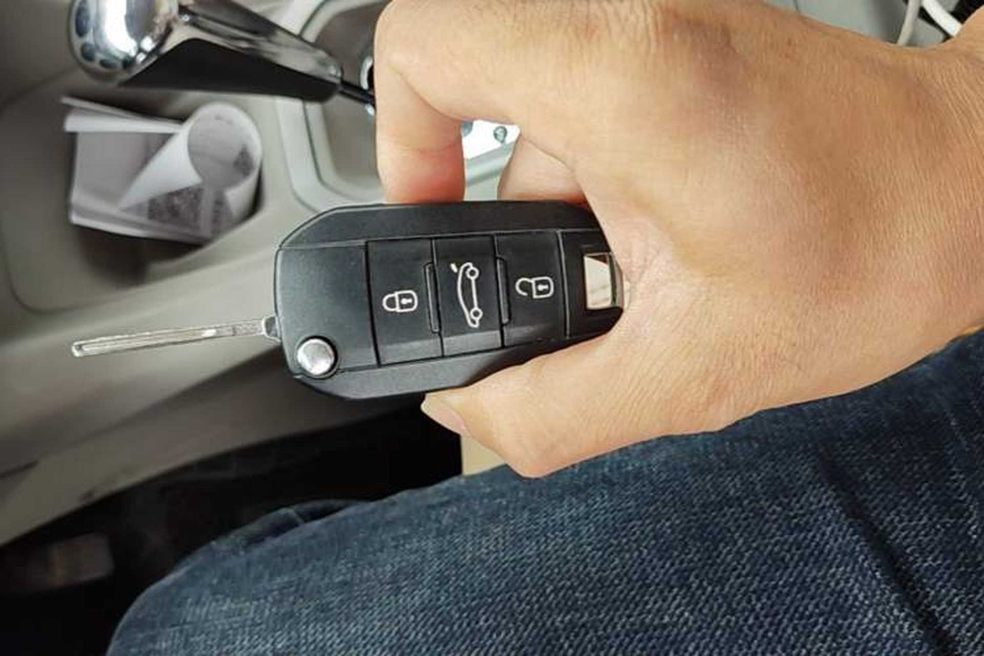 Used Citroen Elysee 2014 1.6L Automatic Fashion Model Vehicle Key