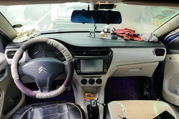 Used Citroen Elysee 2014 1.6L Manual Fashion Edition Center Console