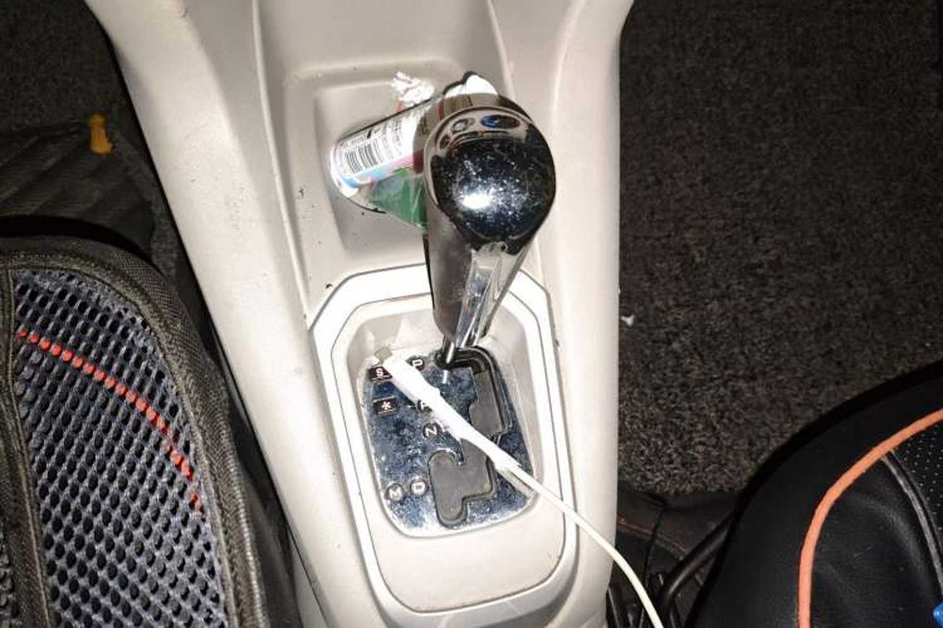 Used Citroen Elysee 2014 1.6L Automatic Fashion Model Gear Lever