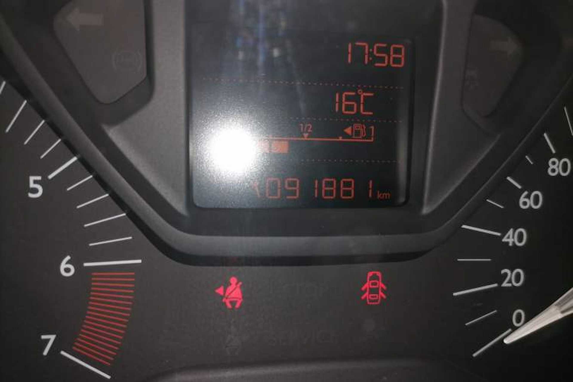 Used Citroen Elysee 2014 1.6L Manual Fashion Edition Odometer Close Up