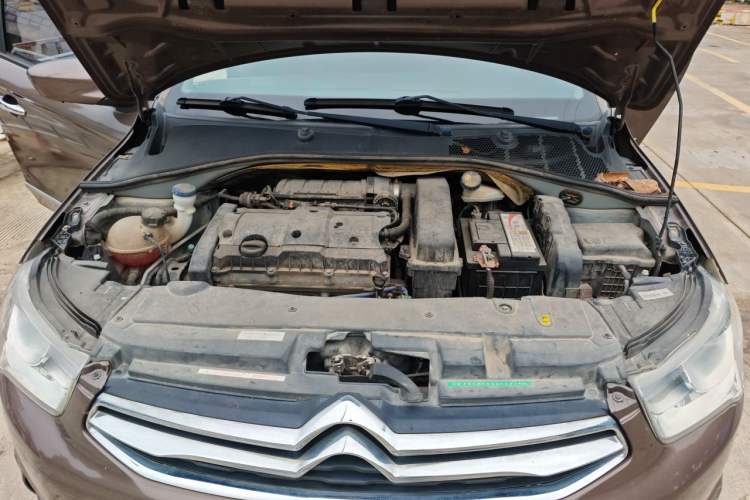 Used Citroen Elysee 2014 1.6L Manual Comfort Model Engine Bay