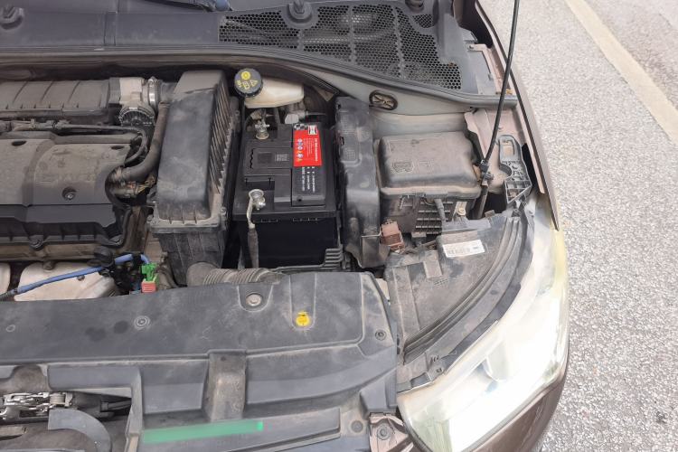 Used Citroen Elysee 2014 1.6L Manual Comfort Model Engine Bay Left