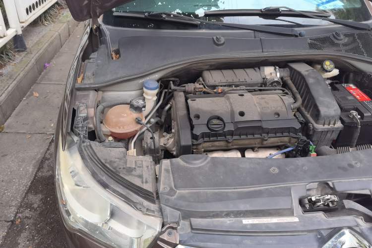 Used Citroen Elysee 2014 1.6L Manual Comfort Model Engine Bay Right