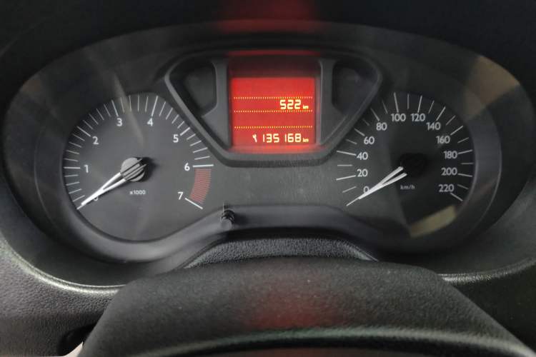 Used Citroen Elysee 2014 1.6L Automatic Fashion Model Odometer Close Up