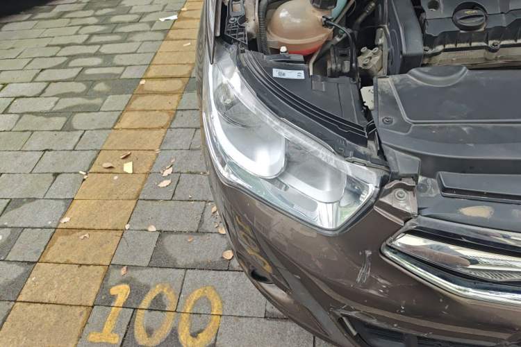 Used Citroen Elysee 2014 1.6L Manual Comfort Model Right Front Headlight